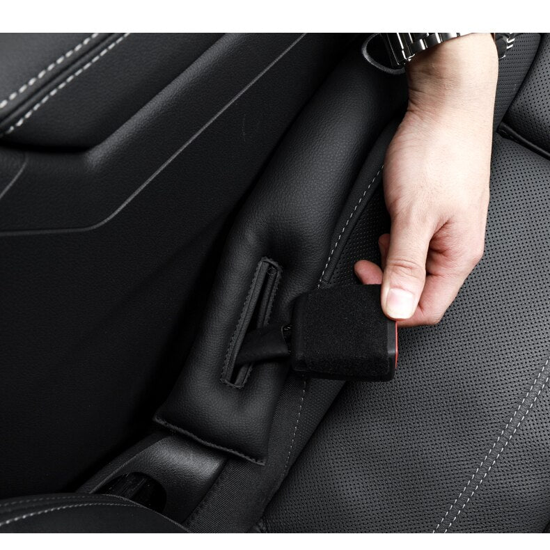 Seat gap filler for your Tesla – Tesla+